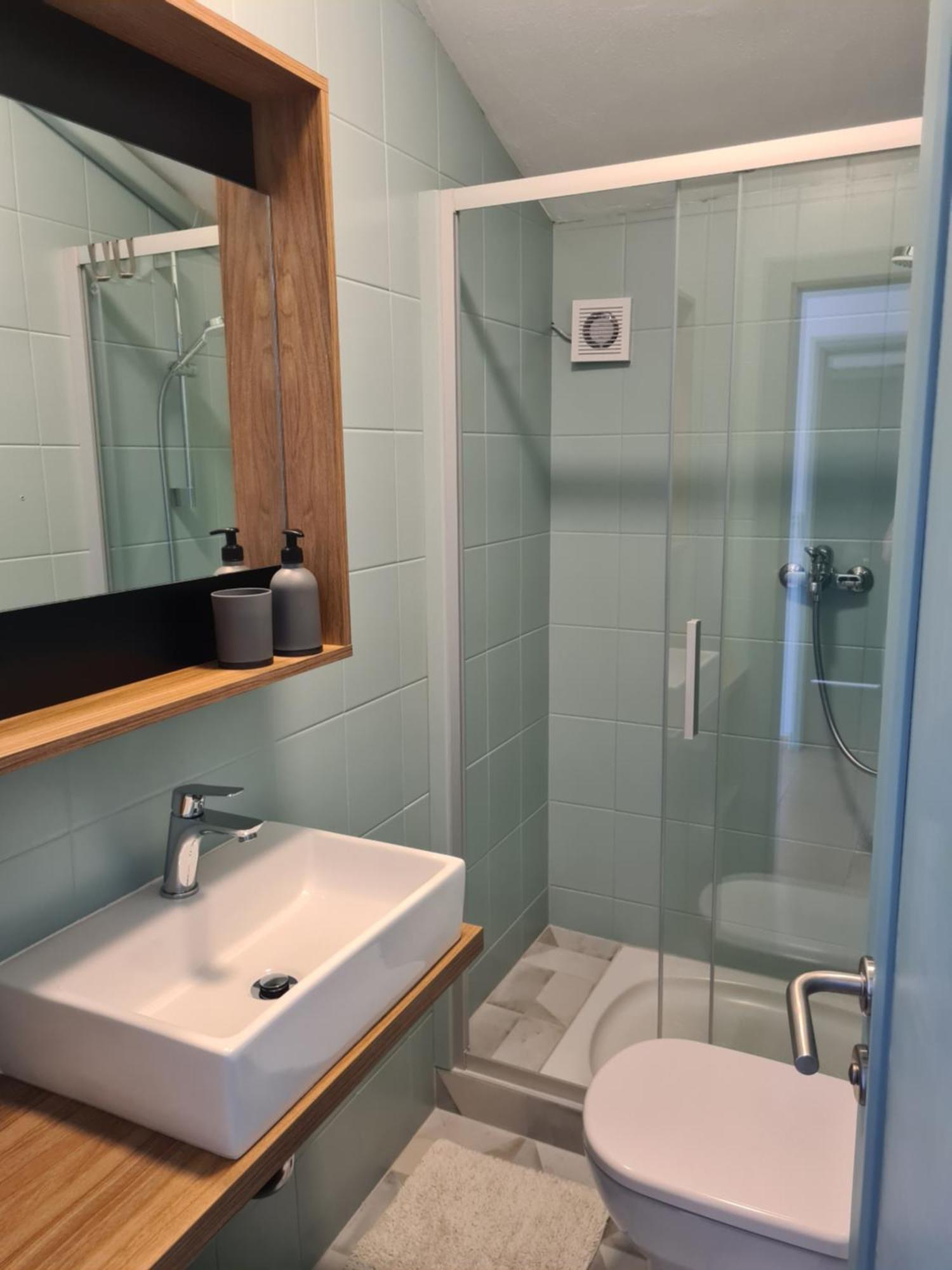 Apartment & Rooms Roza Peroj Room photo